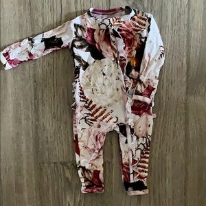 Black Rose Posh Peanut